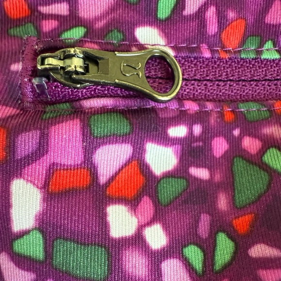 Lululemon Bundle! Two Pair Leggings. One Real Quick Crop - Picture 7 of 13